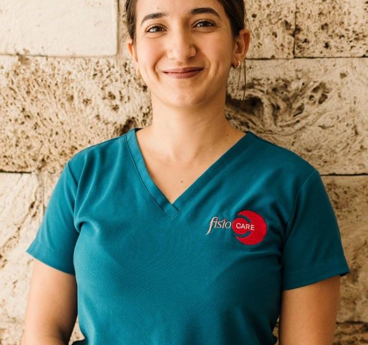 YESSENIA TERESITA PRIEGO SALAZAR.